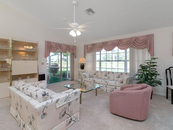 3rd image of 134 Palomino Dr