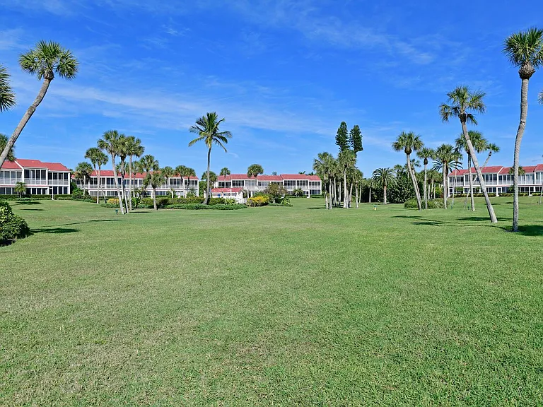 7085 Gulf Of Mexico Dr #21 — Photo 31