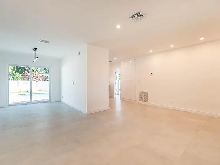 2712 Lake Ida Rd — Photo 14