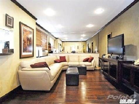 3rd image of 2914 139th St APT 6G