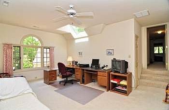 3rd image of 110 Gleneagles
