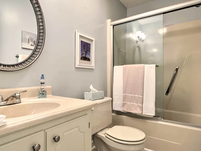 210 Woodhaven Ct — Photo 21