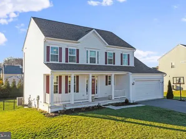 1014 Crestwood Dr, Chambersburg, PA 17202