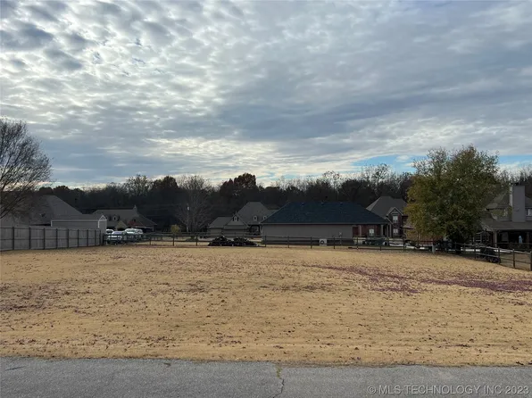 Tall Chief Ave, Skiatook, OK 74070