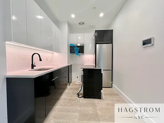 Rented by Hagstrom Management Inc | media 28