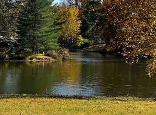 332 Honey Locust Pl, North Vernon, IN 47265