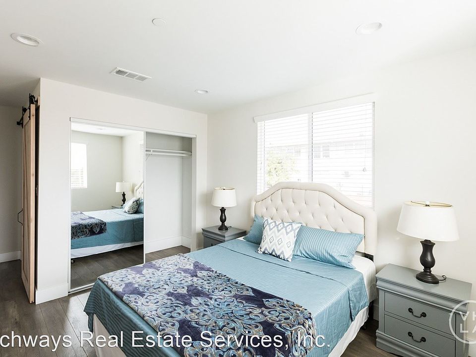 1st image of 3652 Percy St