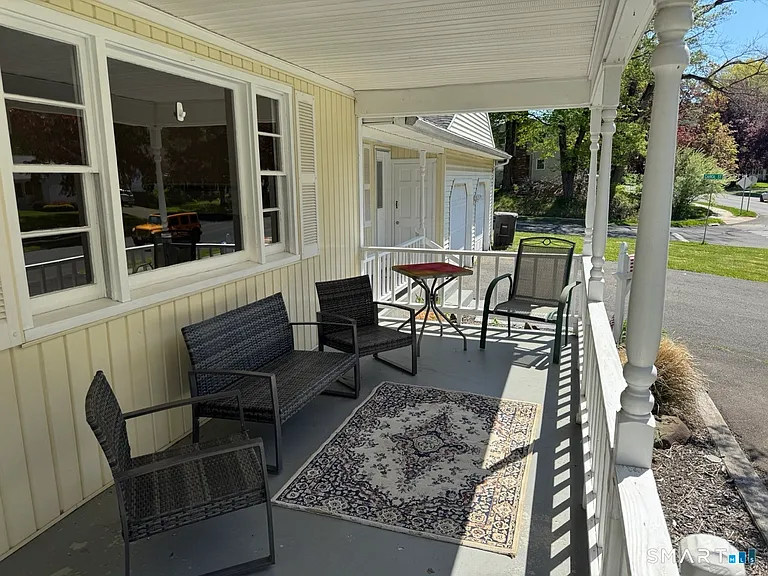 44 Saint James Ave — Photo 25