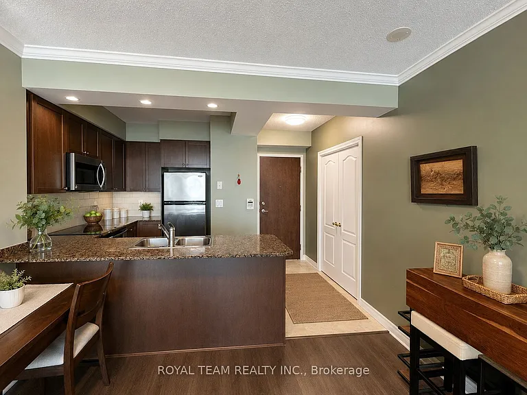 100 Promenade Cir #1110 — Photo 6