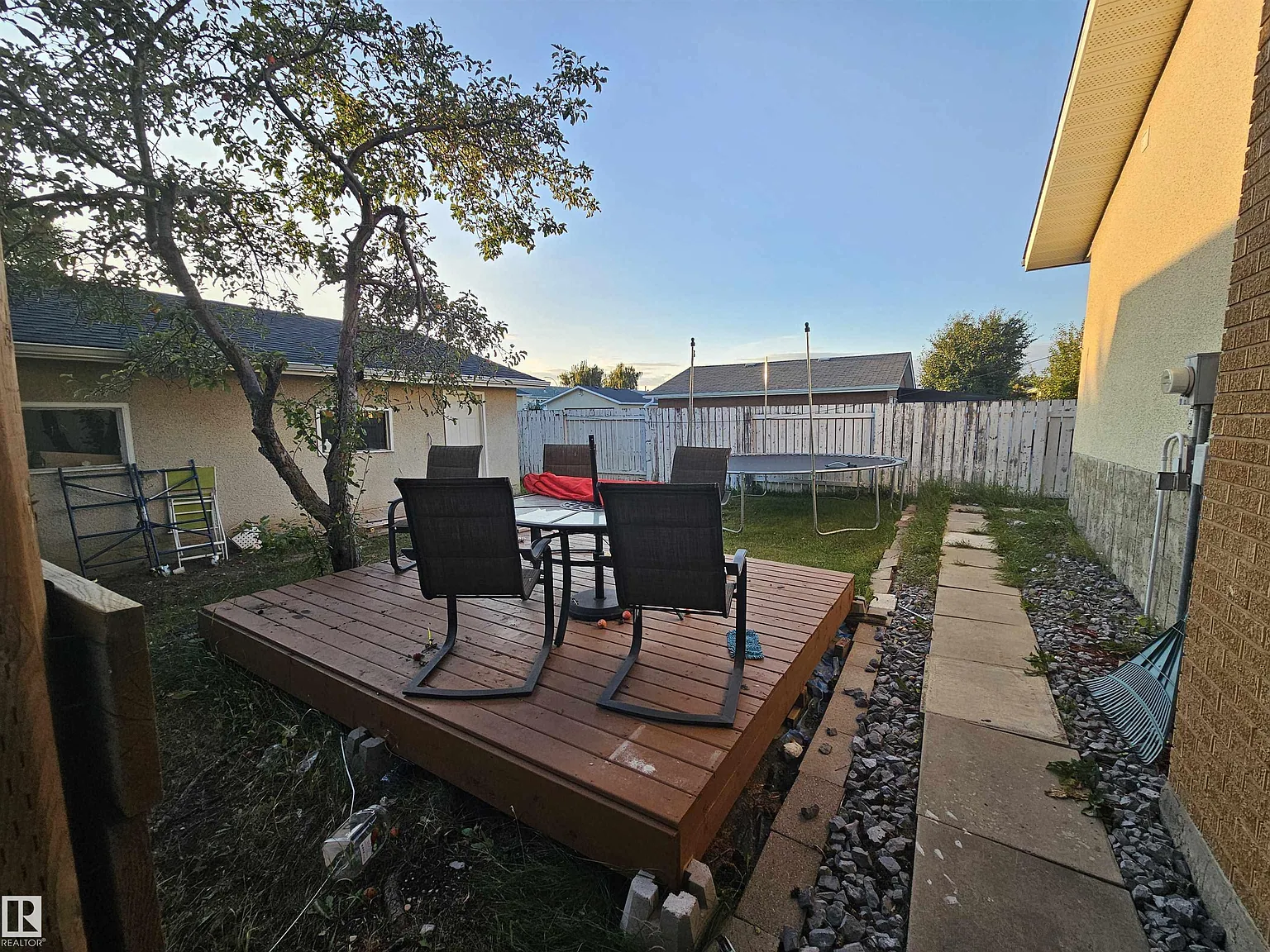 4 bed, 2.5 bath, 1196 sqft, $2,600 — Photo 4