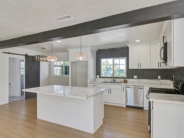 5330 Nottingham Rd — Photo 9