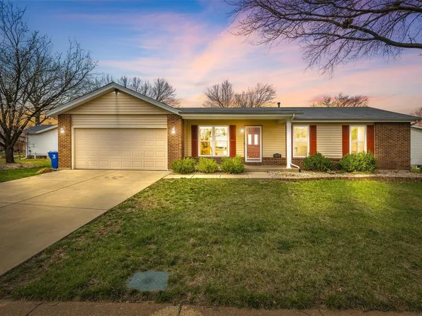 6133 Clovergreen Pl, Saint Louis, MO 63129