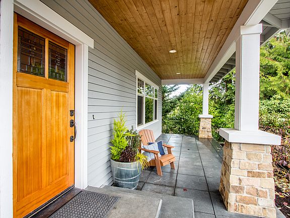 2nd image of 10249 Rodal Ct NE