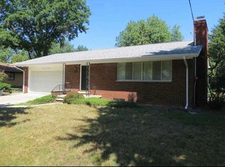 197 Circle Dr, Flushing, MI 48433