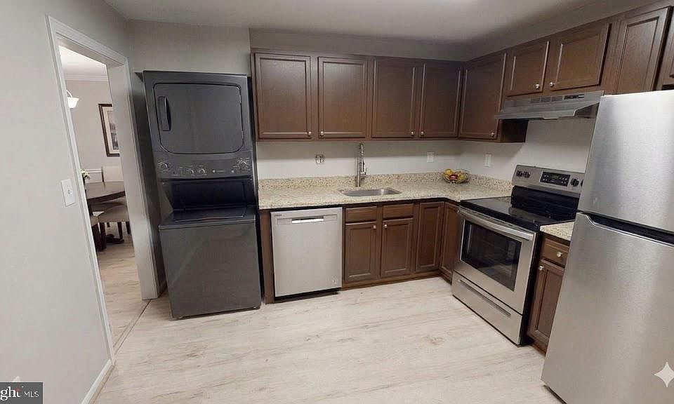 1st image of 18622 Walkers Choice Rd APT 6