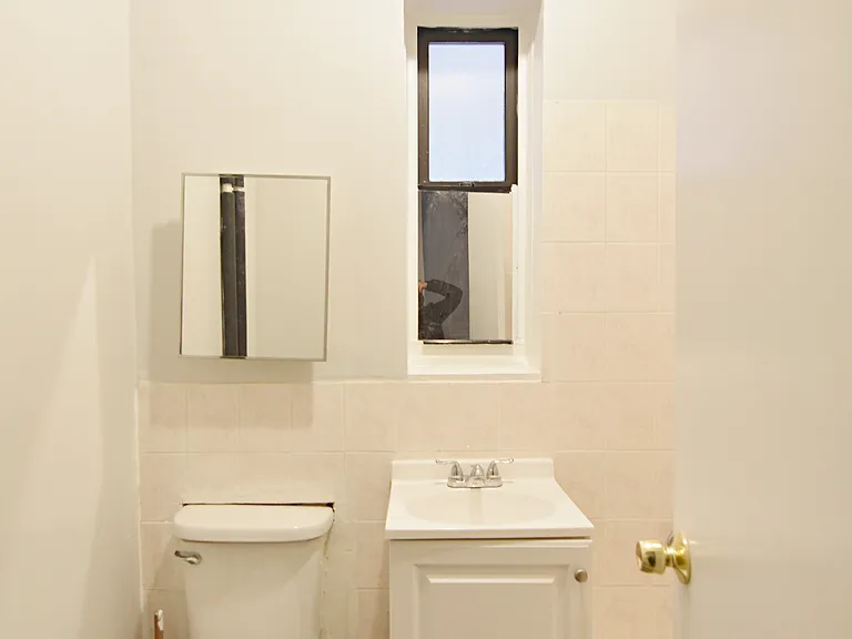 2108 Amsterdam Ave #4N — Photo 6
