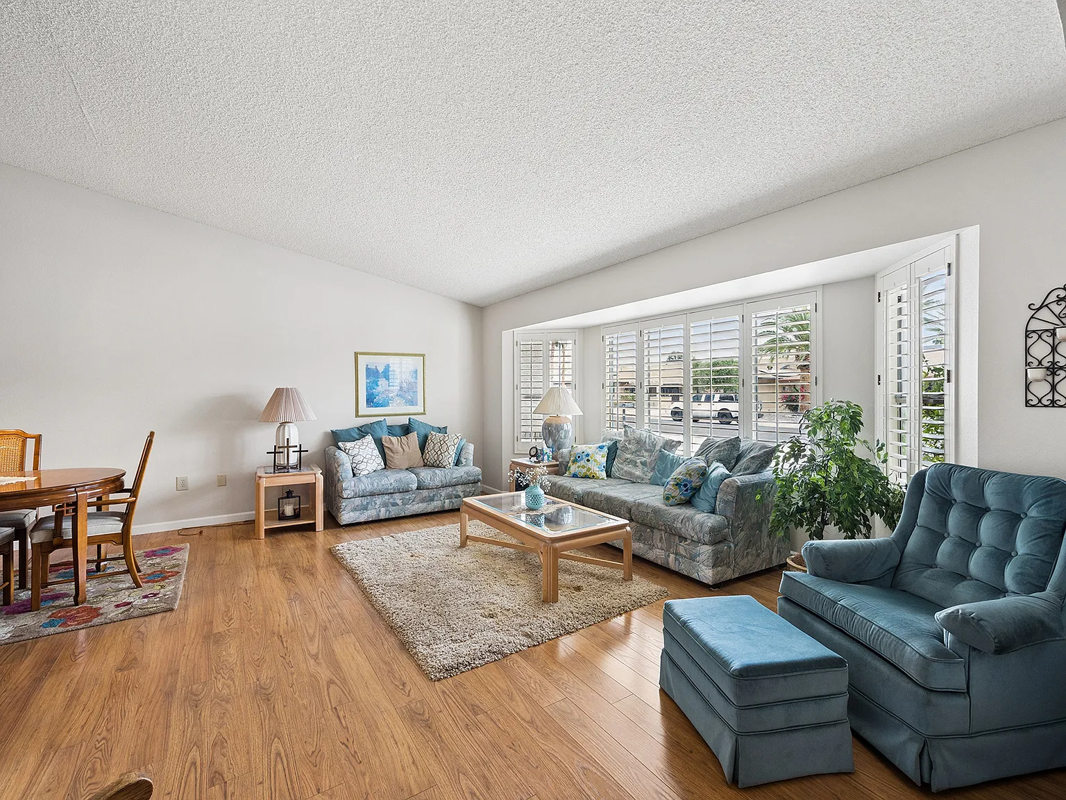 2 bed, 2057 sqft, $2,900 — Photo 4