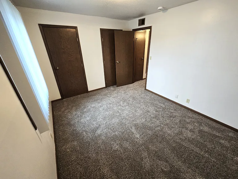 2108 N Cotner Blvd — Photo 11