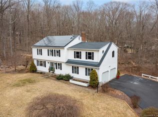 27 Ortega Dr, Oakdale, CT 06370