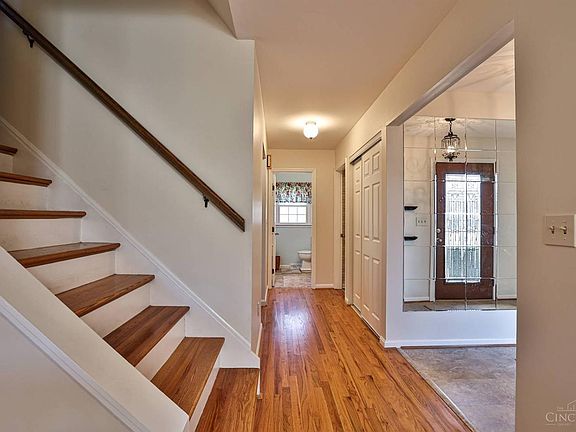 5th image of 1924 Centerbrook Ct