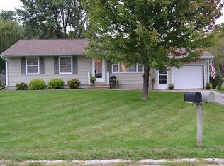 305 Dicken St, Olin, IA 52320