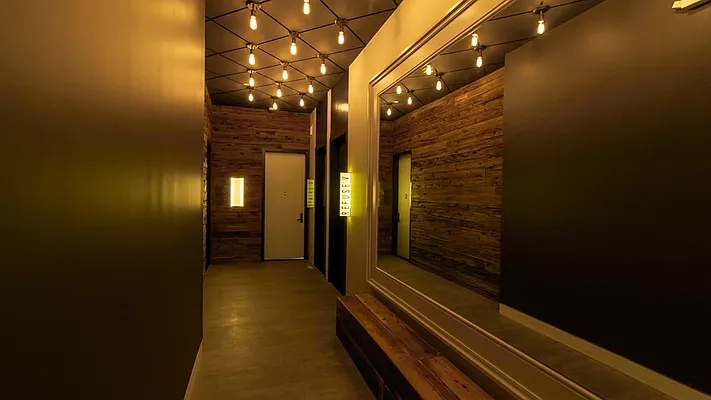 Rented by Nooklyn NYC LLC | media 9