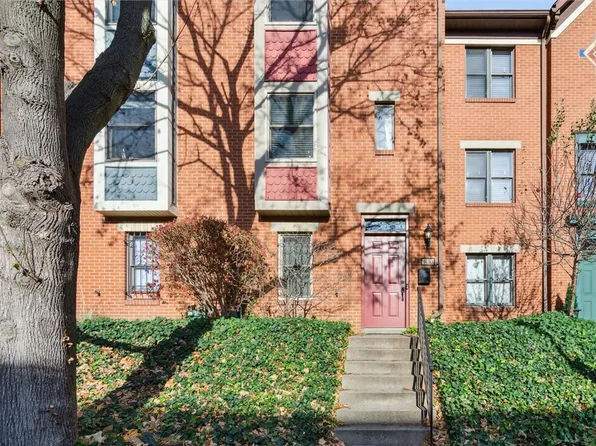 430 Lockhart St, Pittsburgh, PA 15212