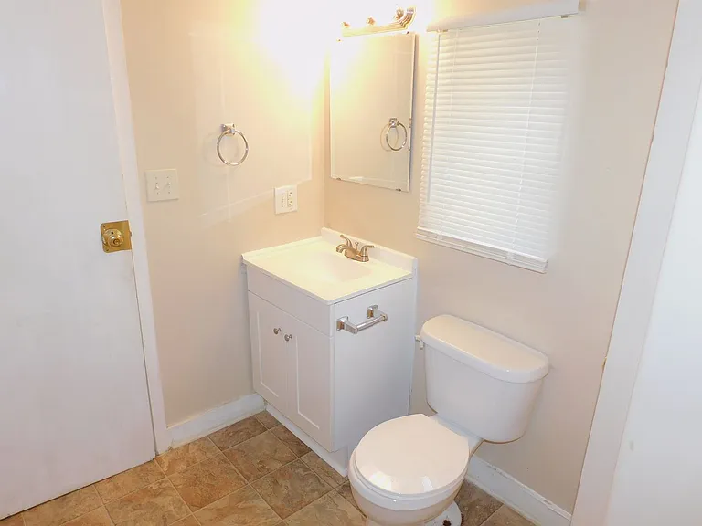 618 Glencoe St — Photo 14