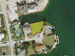 994 Spruce Ct, Marco Island, FL 34145