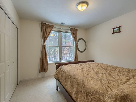 5th image of 6 Montclair Dr