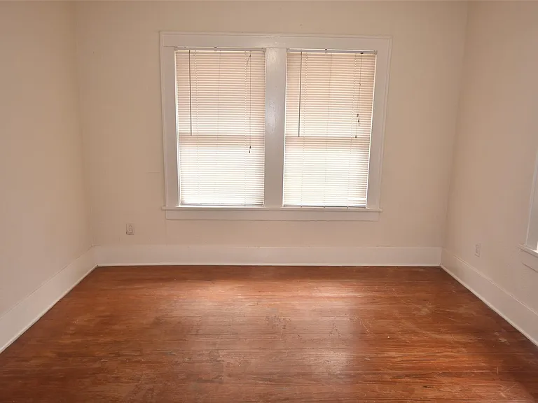 4618 Clay St #2 — Photo 17