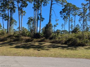 817 Pinecastle Dr, Lehigh Acres, FL 33974