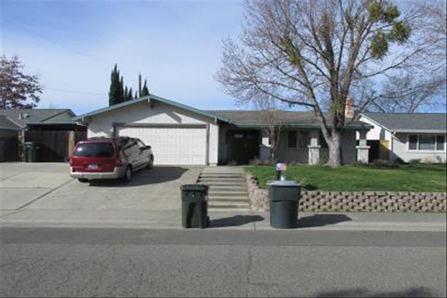 1st image of 5909 Rich Hill Dr