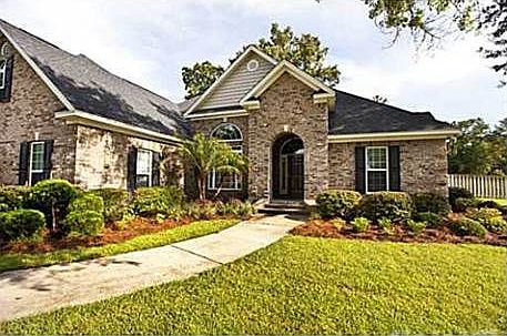 Beautiful Landscaped Entry