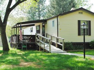 713 Fallon Dr, Lancaster, PA 17601