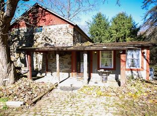 192 Carrs Ln, Beaver Falls, PA 15010