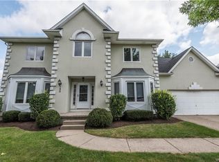 125 Hobnail Dr, East Amherst, NY 14051