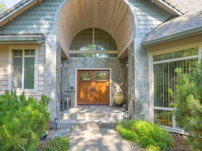 5668 Upper River Rd, Grants Pass, OR, 97526