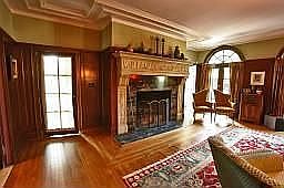 3rd image of 365 Warwick Ave