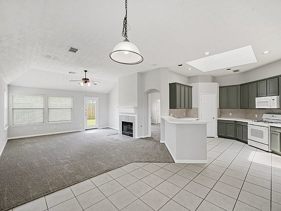4th image of 3103 Glenmont Ridge Ct