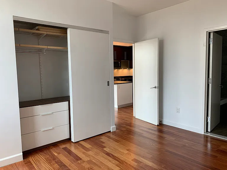 100 Jay St #22G — Photo 15