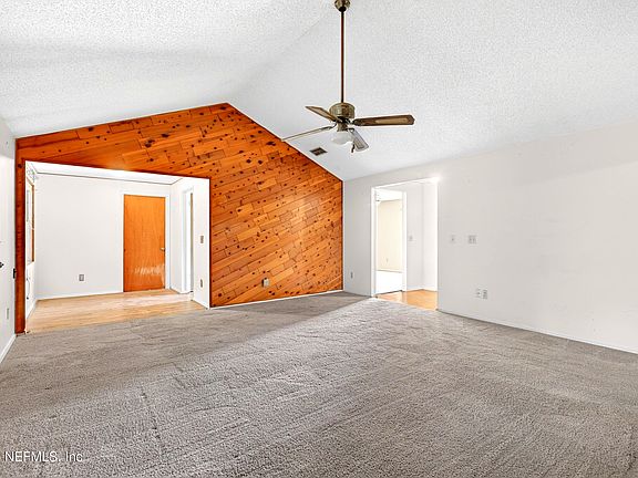 5th image of 1688 SUSAN Drive