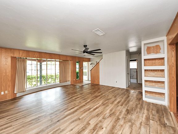 4th image of 1013 Stevens Ave