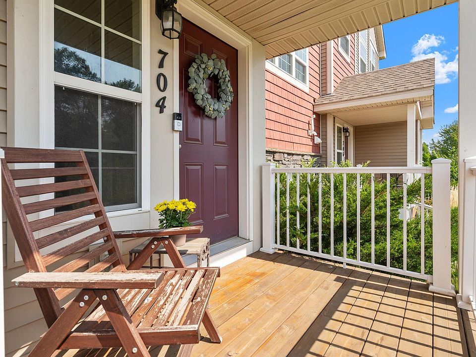 704 Village Dr, Lino Lakes, MN 55014 MLS 6425710 Zillow