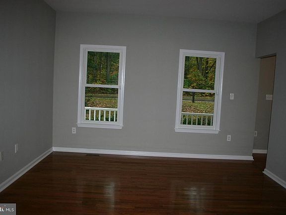 4th image of 9954 Crystal Falls Dr