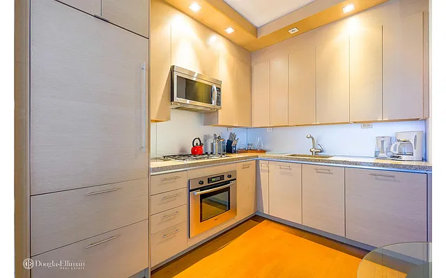 Rented by Douglas Elliman | media 5