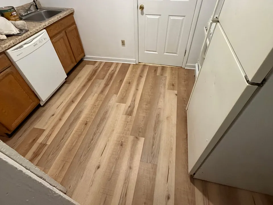 39 Lawn St #2