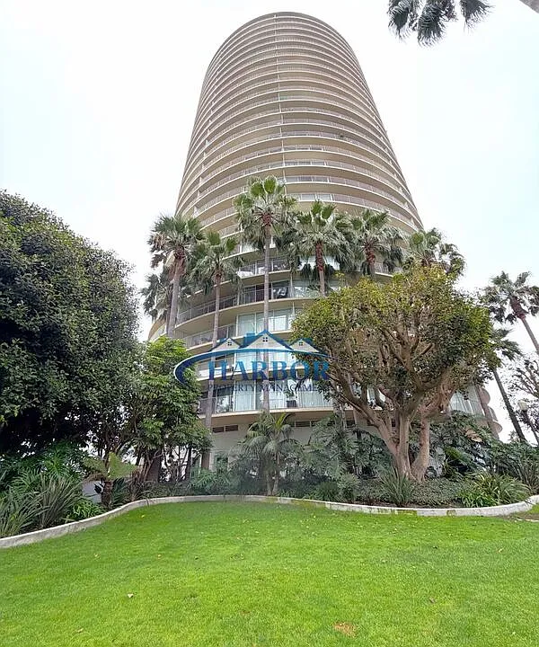 700 E Ocean Blvd #2101