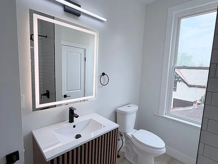 816 Purcell Ave — Photo 5