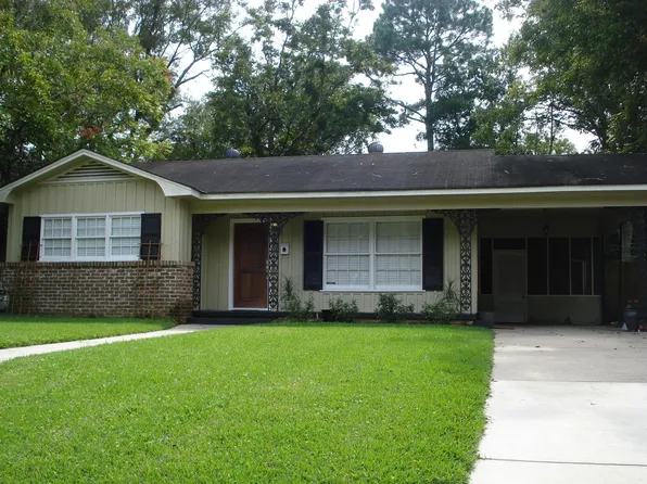 2873 S Sherwood Dr, Mobile, AL 36606